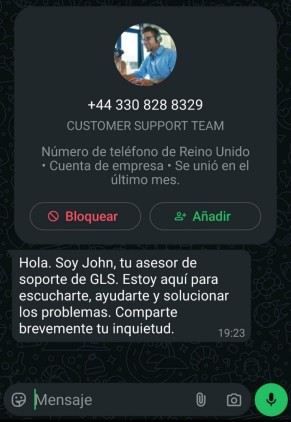 Ejemplo de smishing por WhatsApp en el que un supuesto agente de soporte de GLS contacta desde un número internacional solicitando información al usuario.